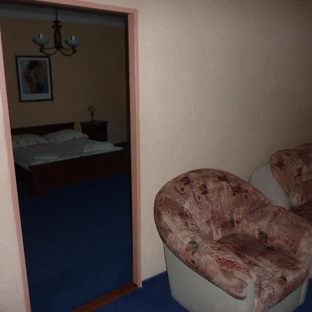 Paradise Hotel