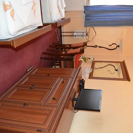 Paradise 俄斯特拉发