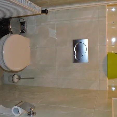 酒店 Paradise 俄斯特拉发