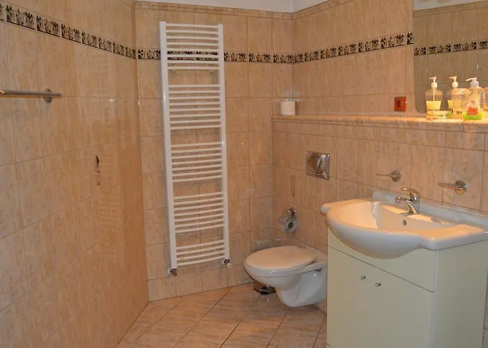 Paradise فندق اوسترافا