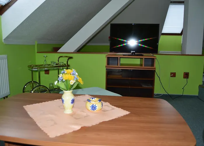 Paradise اوسترافا