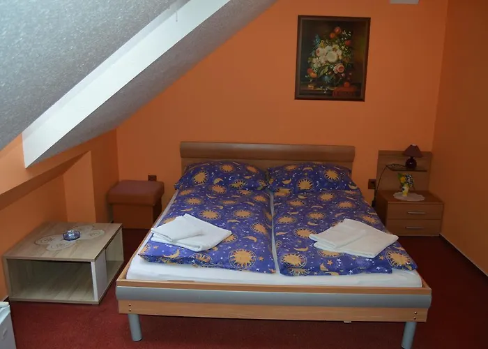 Paradise اوسترافا